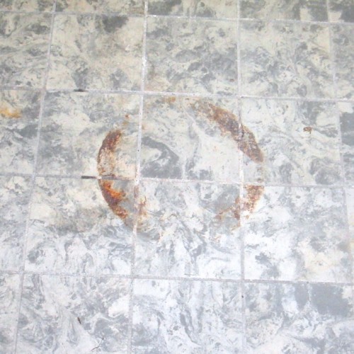 rust on tile - before.jpg